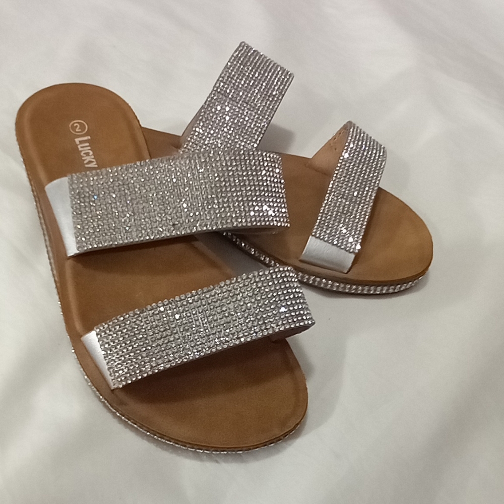 Lucky Top Sandals